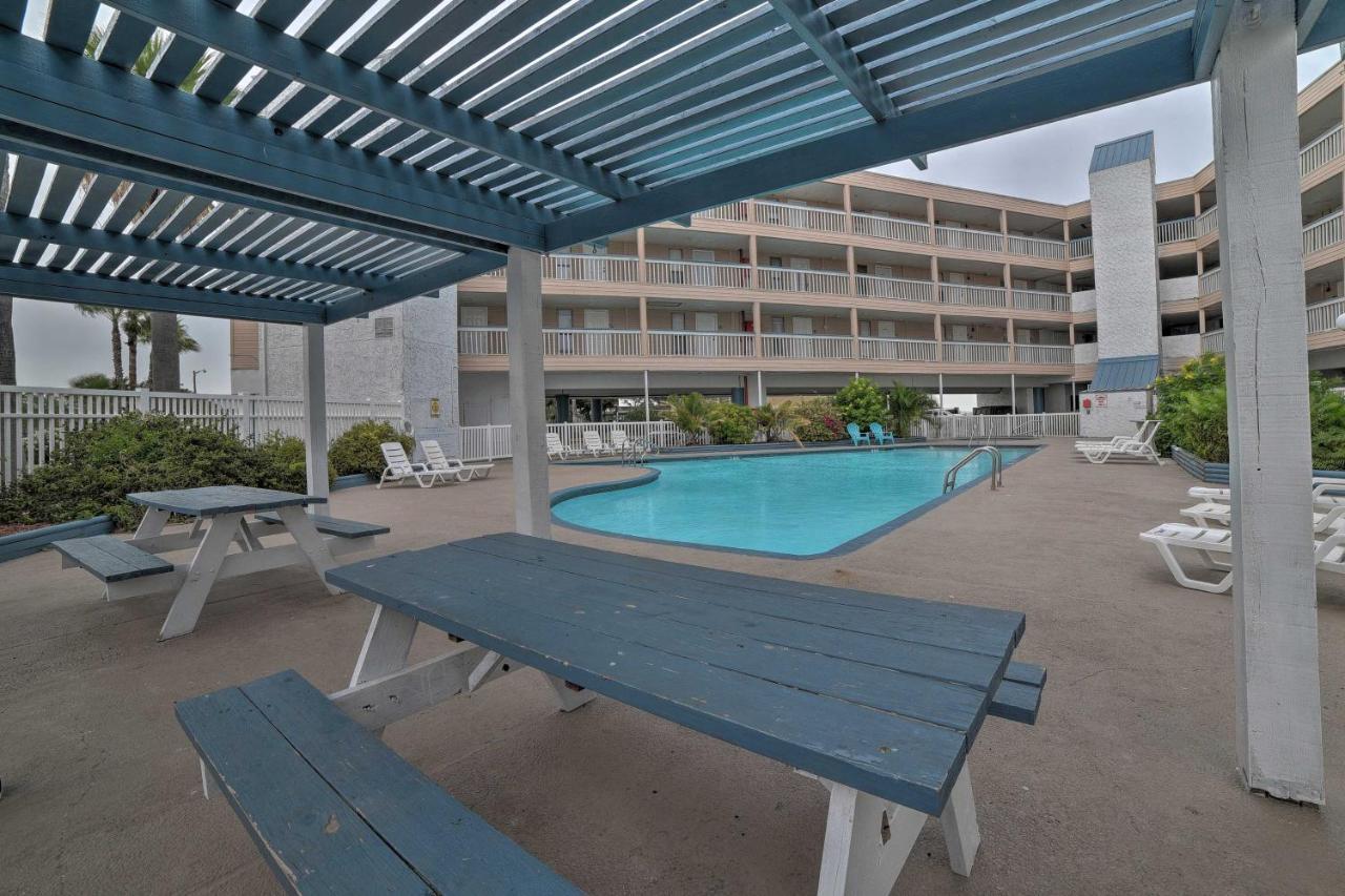 Updated Front Beach Condo With Resort Amenities! Корпус-Кристи Экстерьер фото