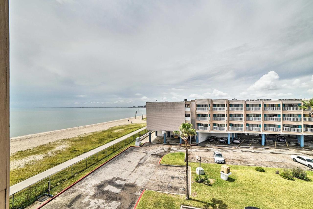 Updated Front Beach Condo With Resort Amenities! Корпус-Кристи Экстерьер фото