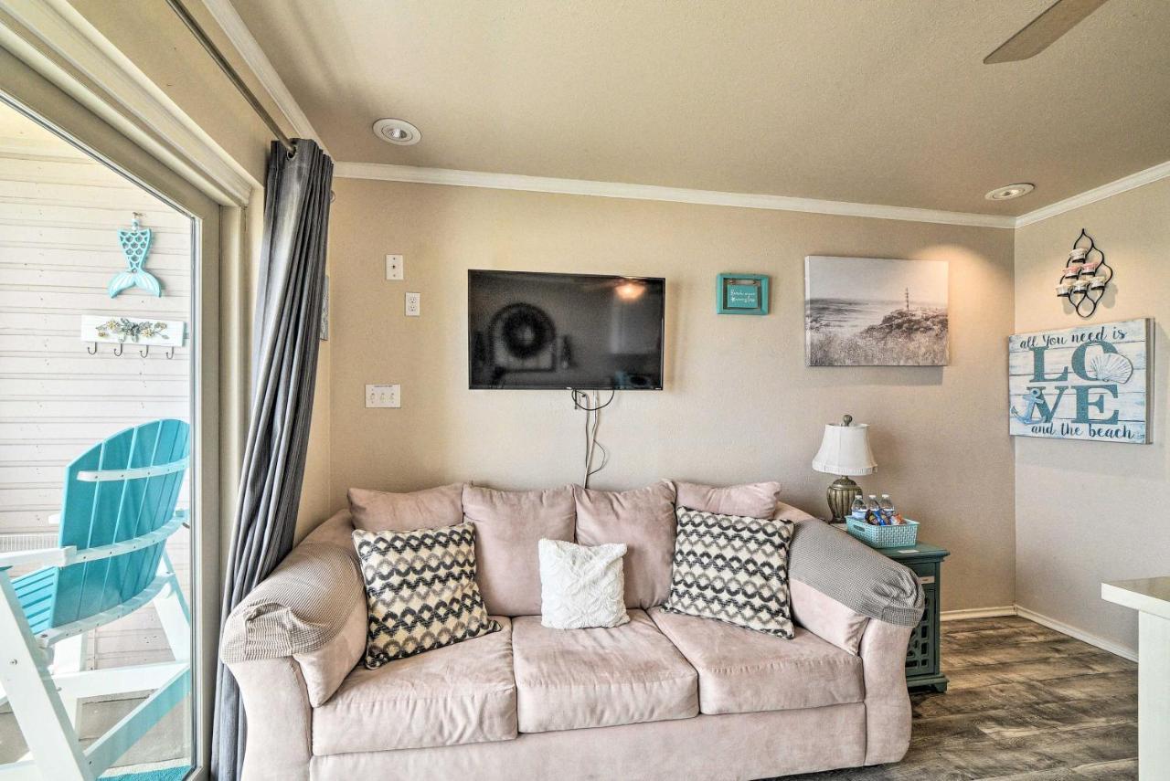 Updated Front Beach Condo With Resort Amenities! Корпус-Кристи Экстерьер фото