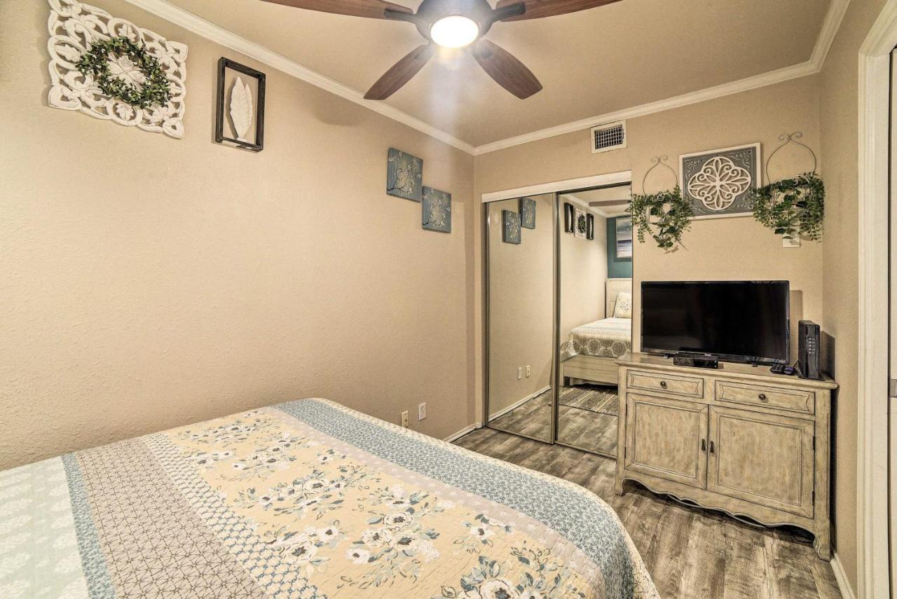 Updated Front Beach Condo With Resort Amenities! Корпус-Кристи Экстерьер фото